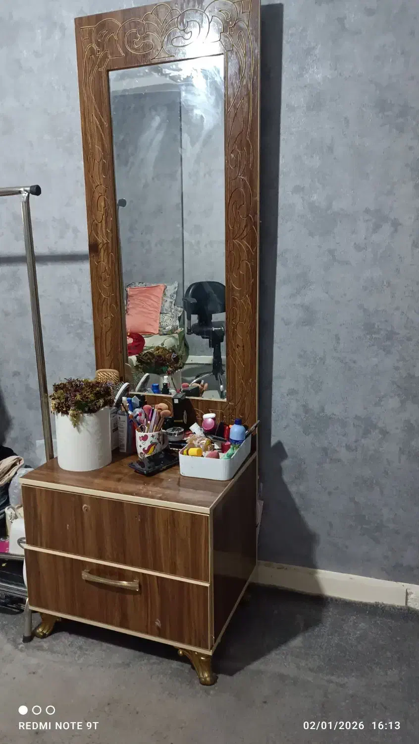 آیینه کنسول|آینه|مسجد سلیمان, |دیوار