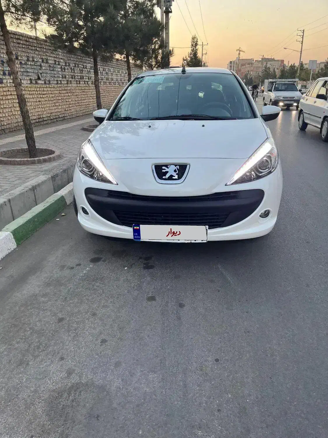 پژو 207 تیو۳ موتور ۲۰۶ صفر با لوازم|خودرو سواری و وانت|مشهد, چهارچشمه|دیوار