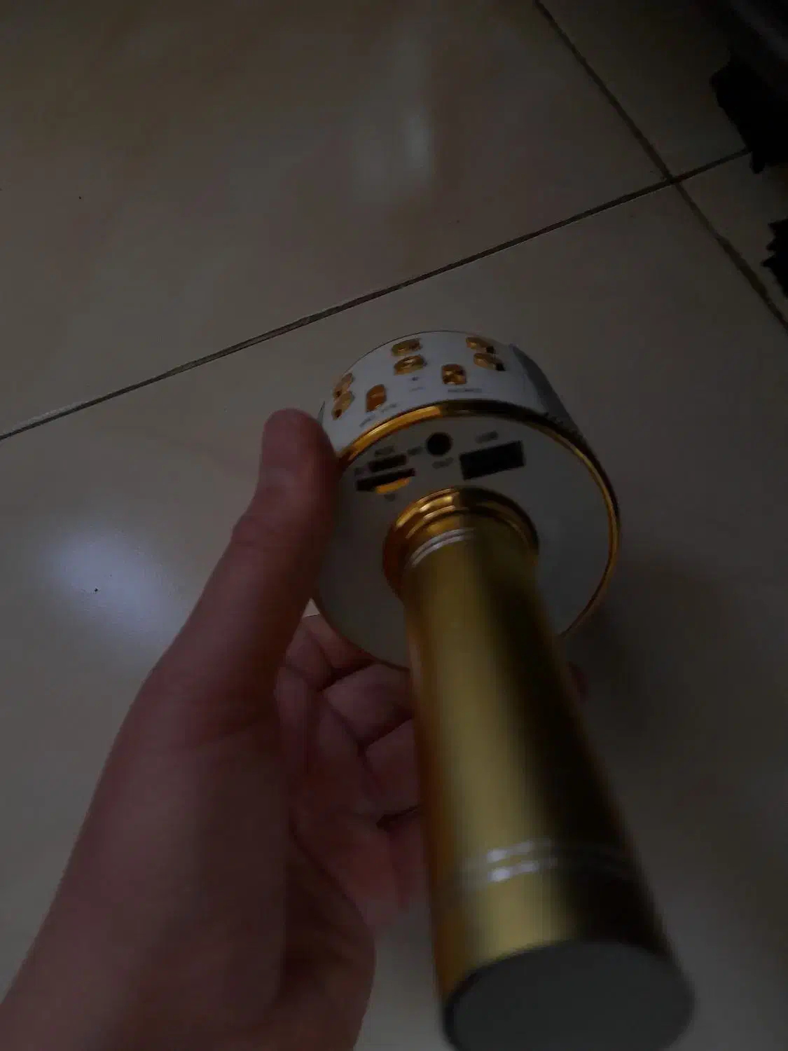 میکروفن|صوتی و تصویری|اراک, |دیوار