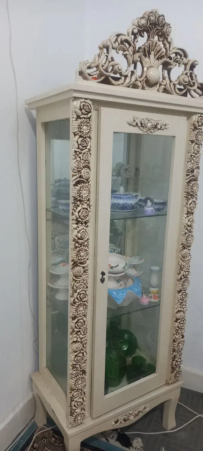 بوفه|بوفه، ویترین، کنسول|بندر انزلی, آذربایجان|دیوار