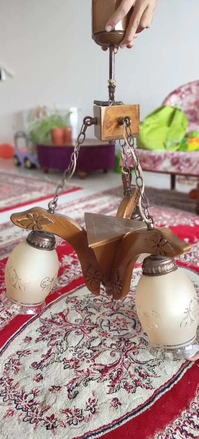 لوستر ، چوبی ،|لوستر و چراغ آویز|محمدشهر, همایون ویلا|دیوار