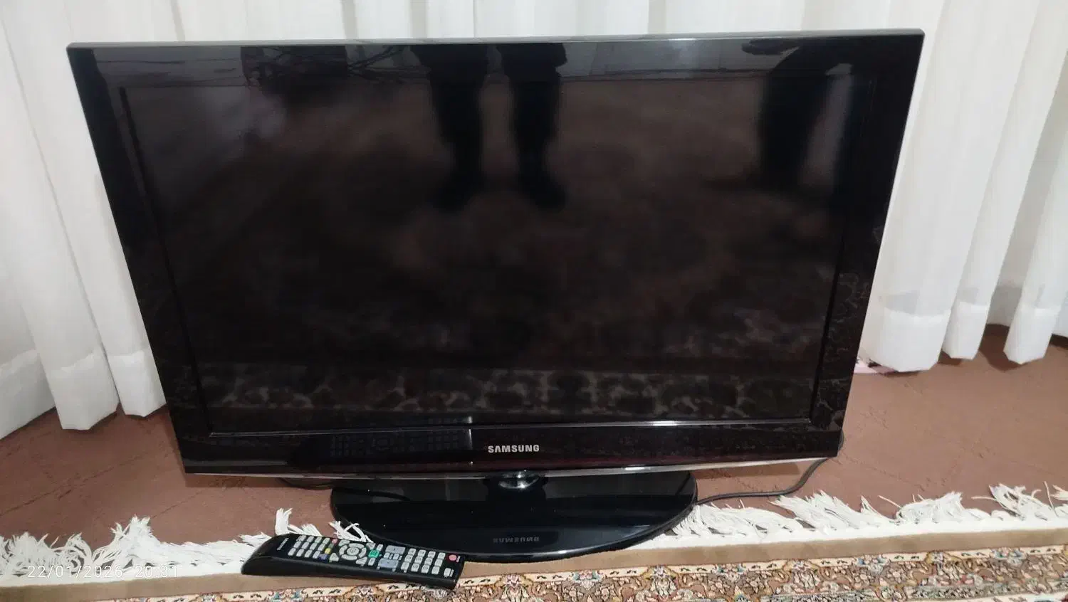 تلویزیون 32اینچ LCD بدون تصویر|تلویزیون و پروژکتور|آبیک, |دیوار