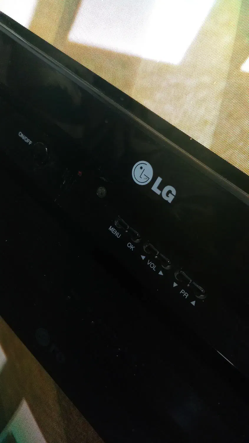تلویزیون ال جی ۲۱ اینچ|تلویزیون و پروژکتور|بندر انزلی, طالب آباد|دیوار