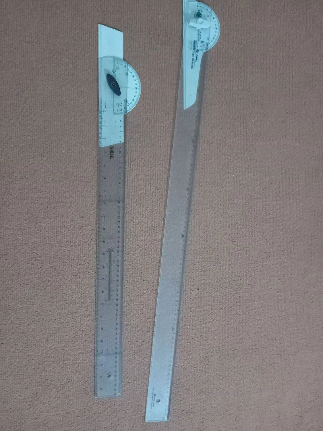 دو عدد خط کش تی معماری|لوازم التحریر|خرمآباد, |دیوار