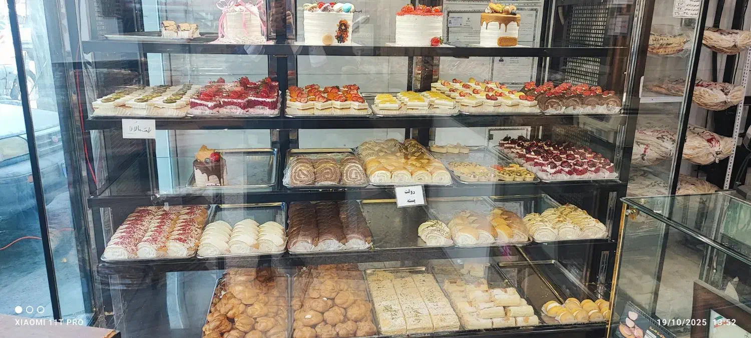 ۲ فروشنده جهت کار در نان شیرینی شهدآسا|استخدام بازاریابی و فروش|قم, شهرک قدس|دیوار