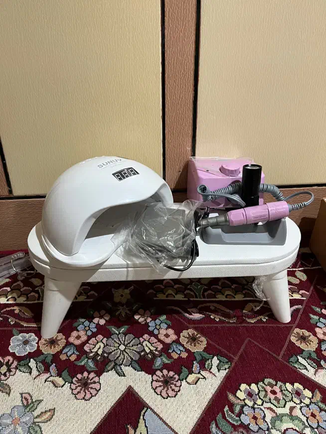 فروش لوازم ناخن کاری|آرایشگاه و سالن‌های زیبایی|تهران, بروجردی|دیوار