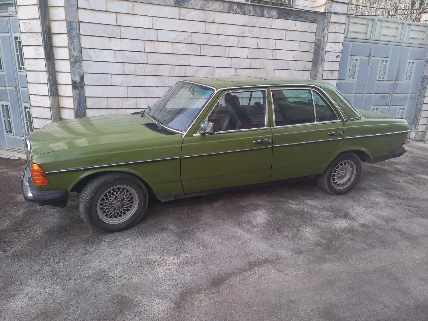 بنزکلاسیک ۲۳۰|خودرو کلاسیک|بروجرد, |دیوار