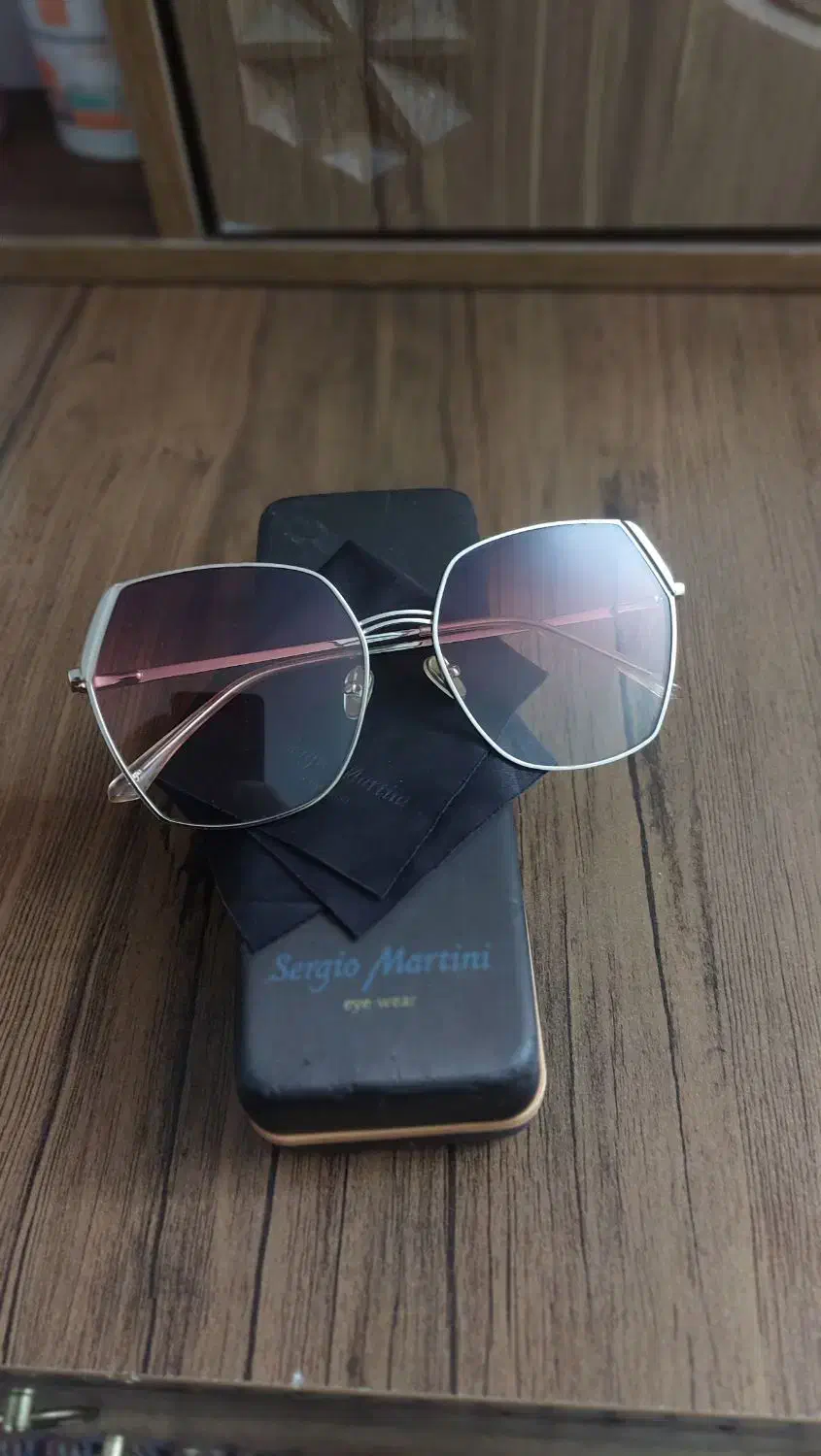 عینک آفتابی|زیورآلات و اکسسوری|تفت, |دیوار