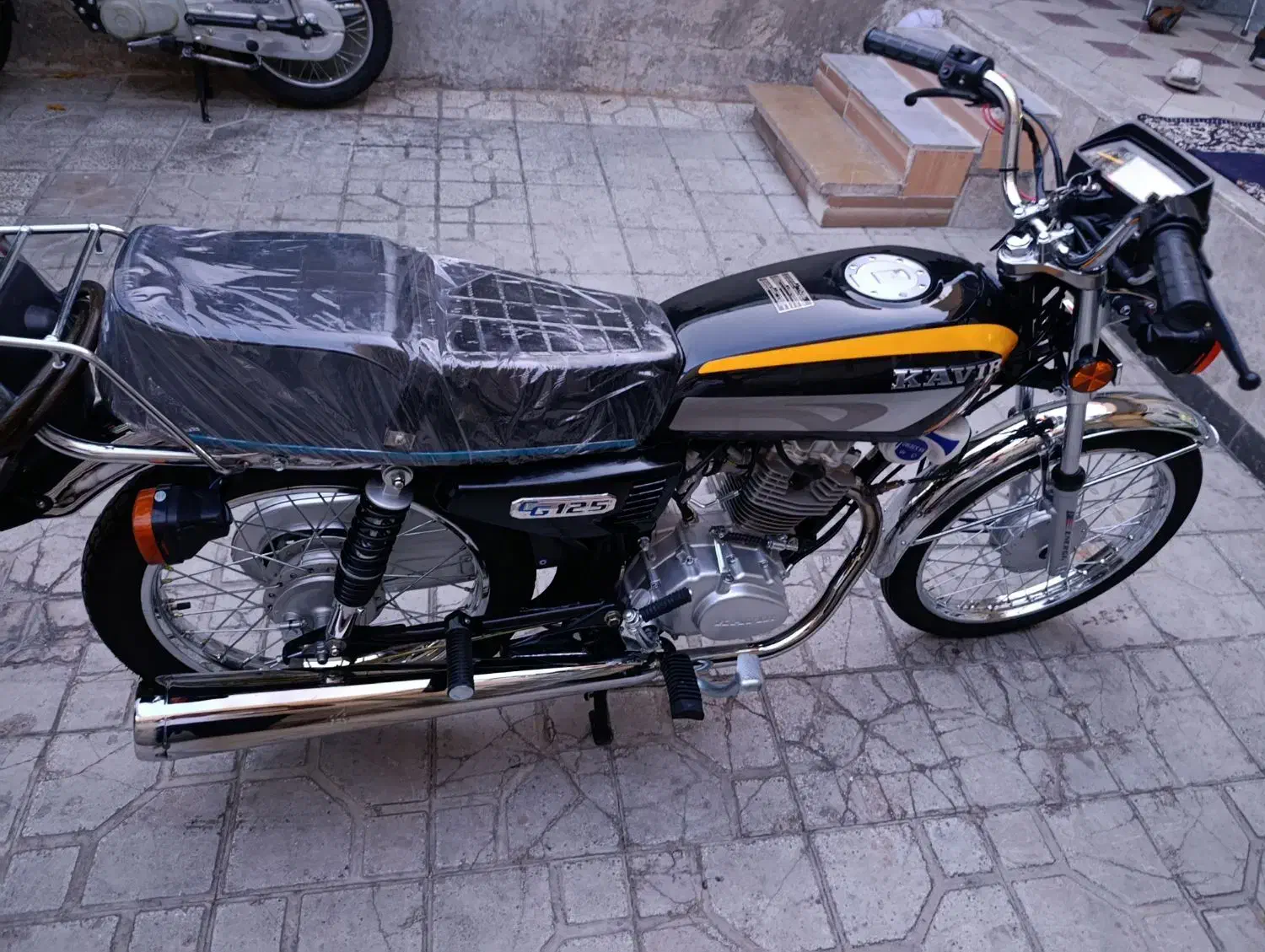 موتور هندا 125 مدل 1402 با پراید مدل پاهین معاوضه|موتورسیکلت|شیراز, کوزه گری|دیوار