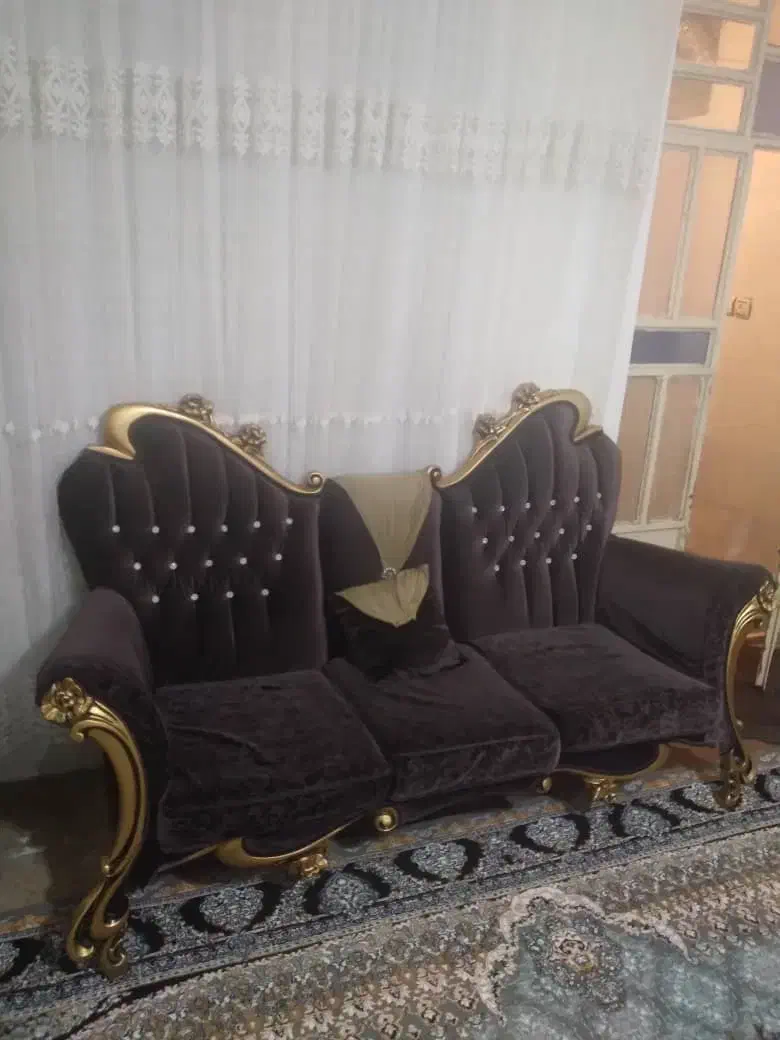 یک عدد مبل ۷نفر مرتب و سالم|مبلمان خانگی و میز عسلی|شیراز, شریف‌آباد|دیوار