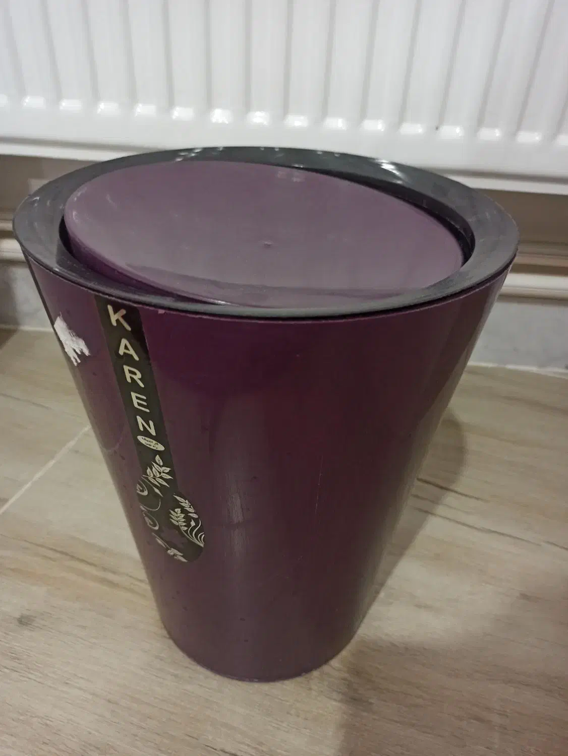 سطل آشغال|لوازم سرویس بهداشتی|باسمنج, |دیوار