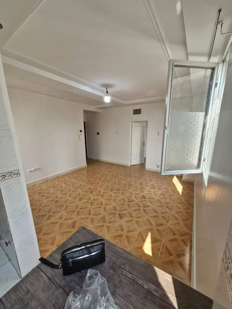 ۵۵ متری  با آسانسور *تخلیه*