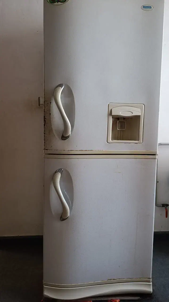 یخچال فریزر سونیا|یخچال و فریزر|رشت, دخانیات|دیوار