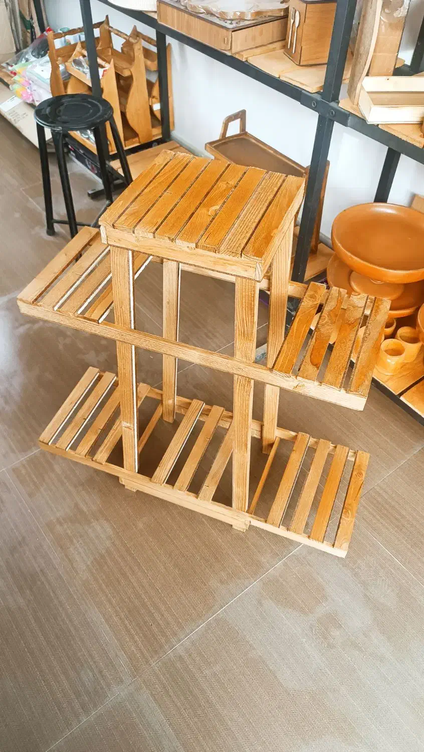 پایه گل|کتابخانه، شلف، قفسه‌های دیواری|گلبهار, شهر جدید گلبهار|دیوار