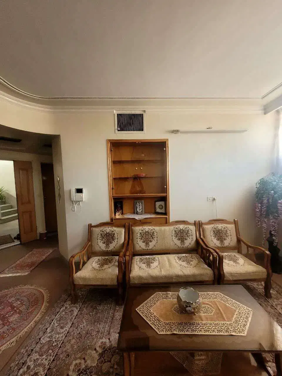 فروش آپارتمان نقلی با تخفیف ویژه خیابان بزرگمهر|فروش آپارتمان|اصفهان, گلزار|دیوار