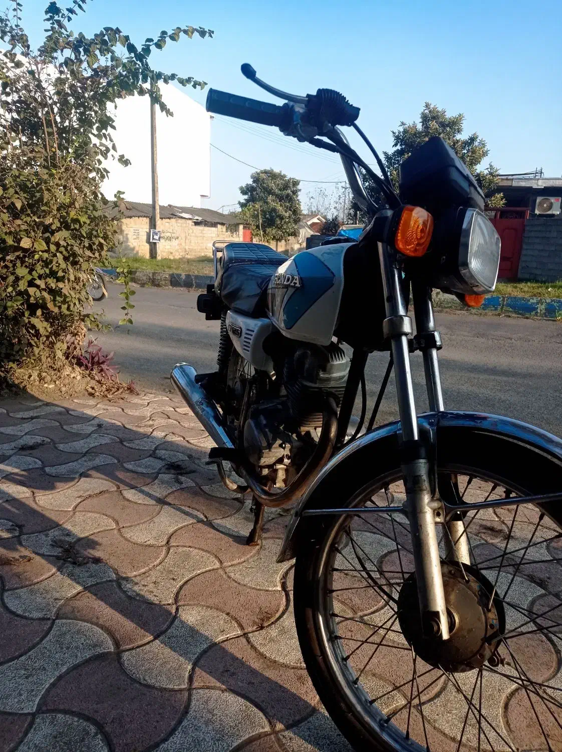 موتور سیکلت|موتورسیکلت|تالش, هشتپر|دیوار