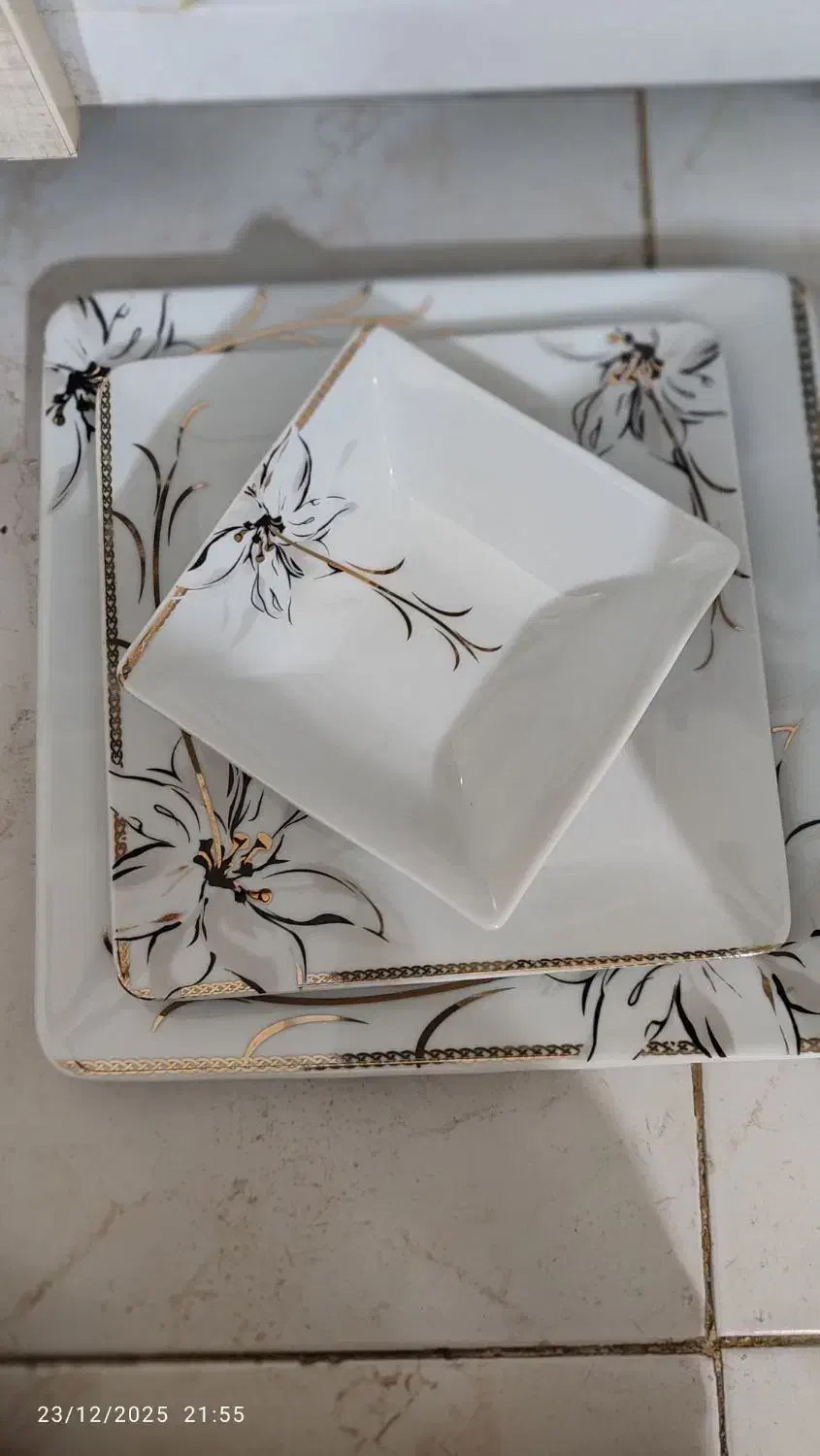 12بشقاب پلوخوری 12پیاله 12پیش دستی|ظروف سرو و پذیرایی|بروجرد, |دیوار