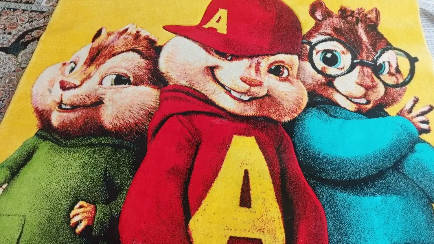 قالی سنجاب ها|فرش|شیراز, قالیشویی|دیوار