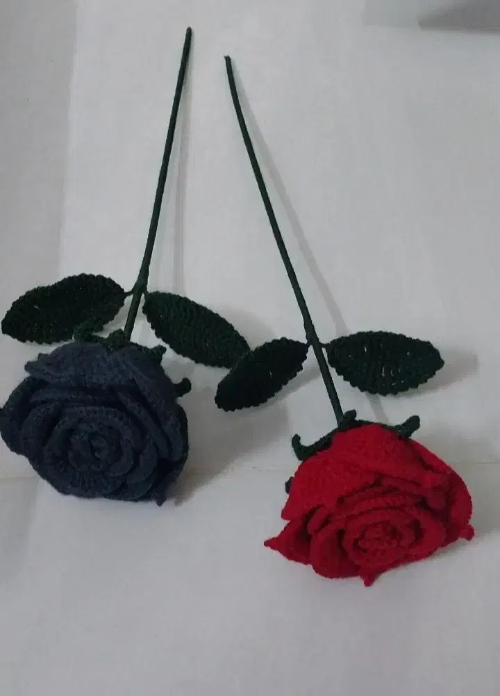 شاخه گل رز بافتنی|گل مصنوعی|بجنورد, |دیوار