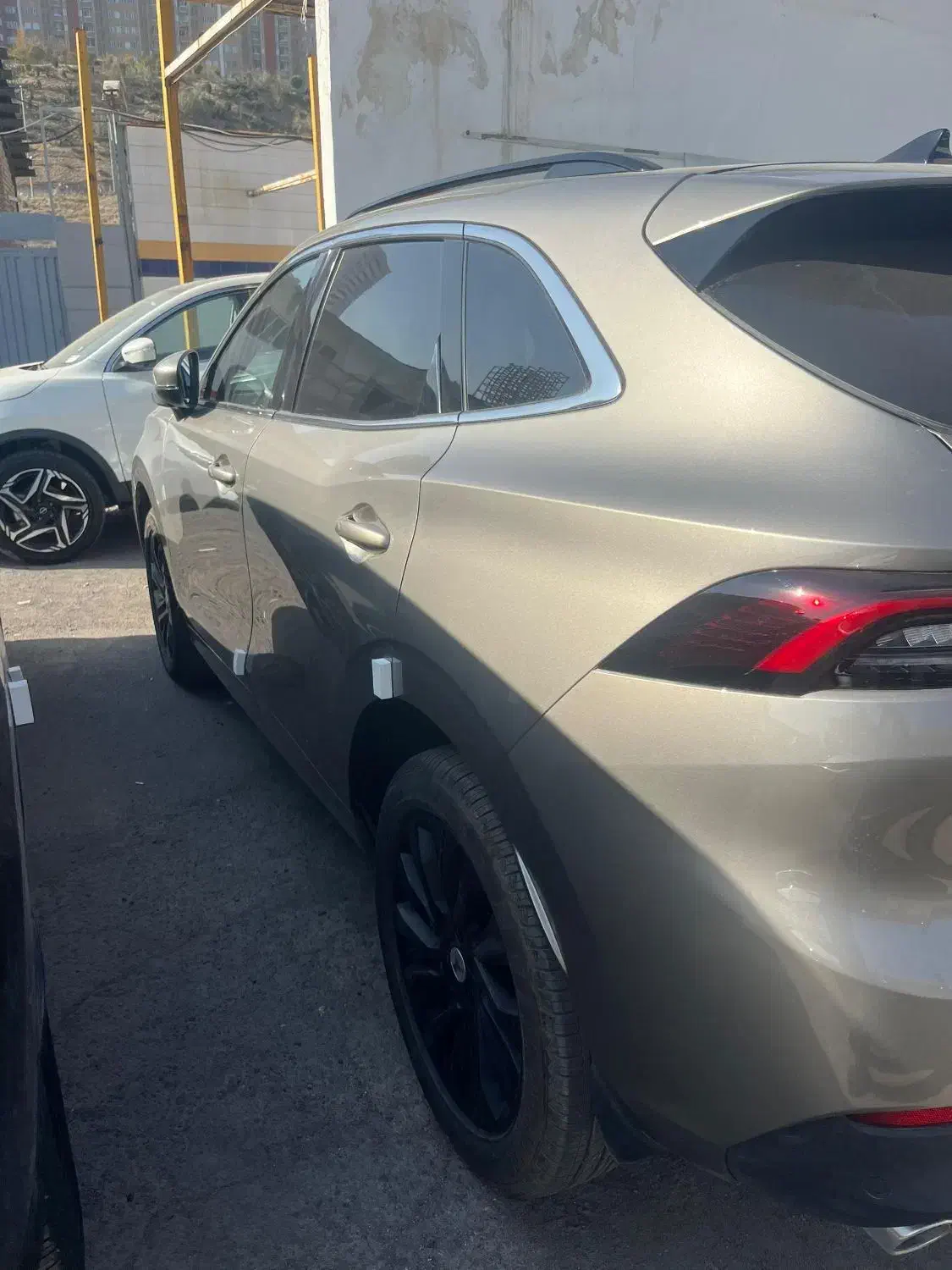 لاماری صفر. 404تیتانیوم|خودرو سواری و وانت|تبریز, |دیوار