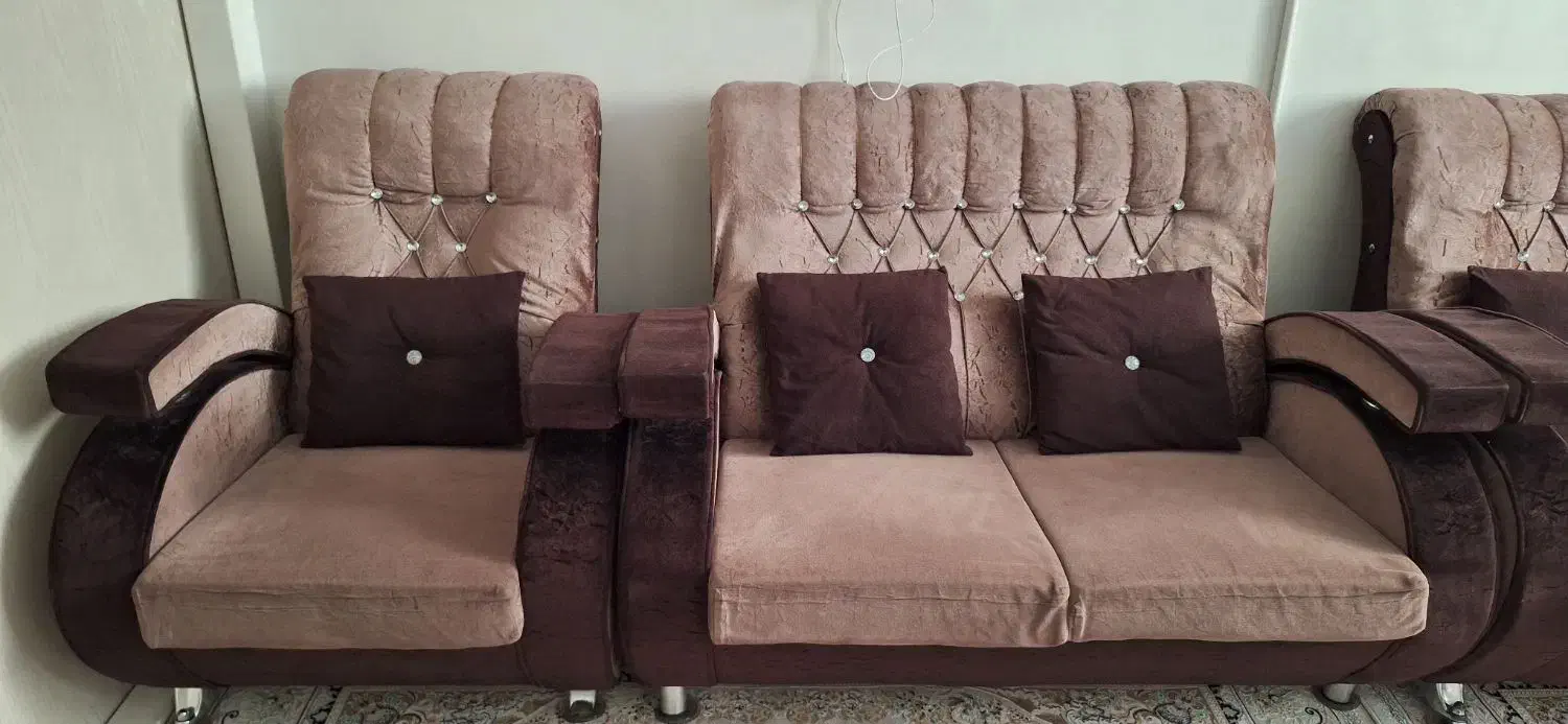 مبل راحتی هفت نفره|مبلمان خانگی و میز عسلی|رباطکریم, نصیرشهر|دیوار