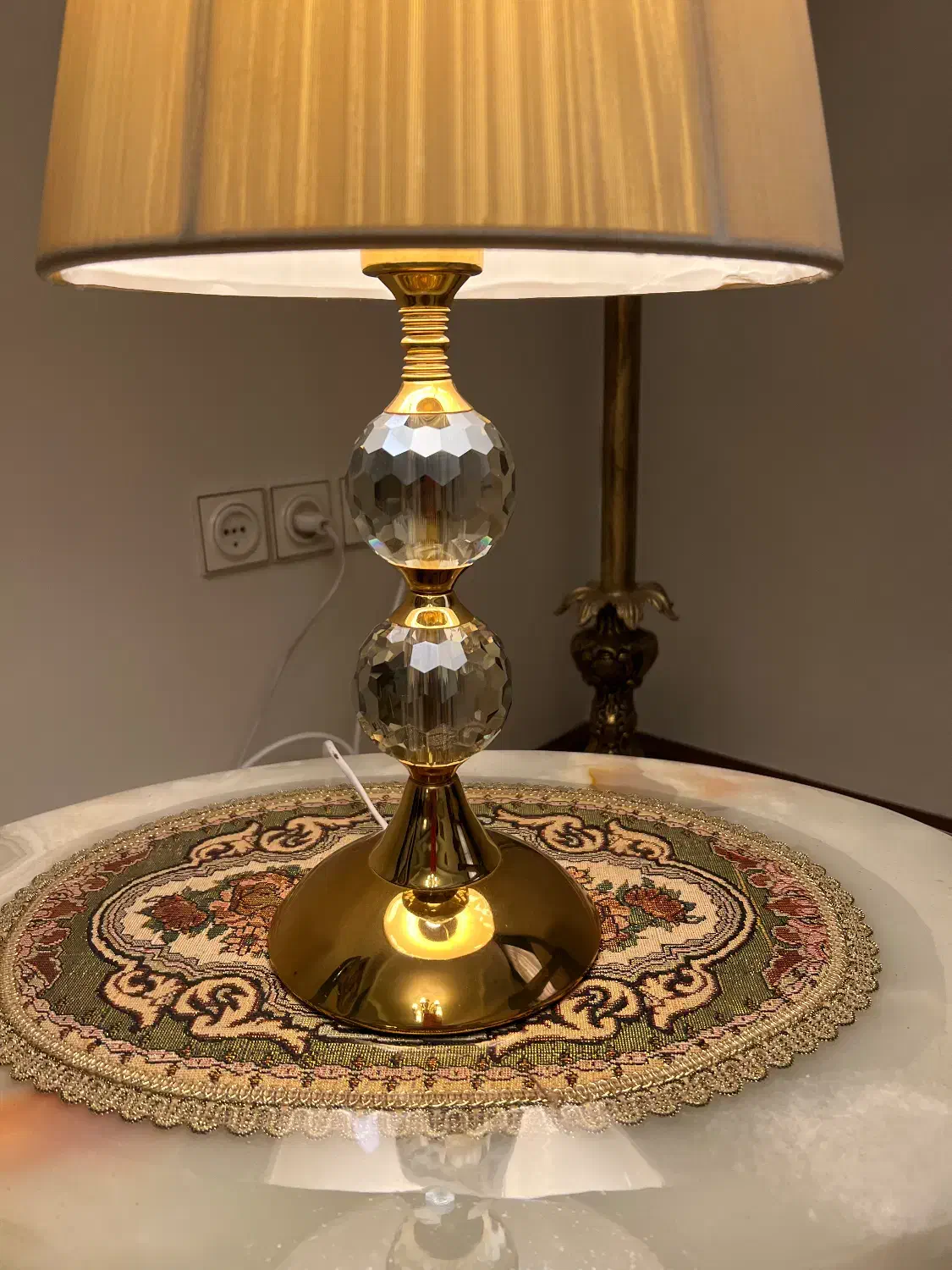 آباژور کنار سالنی|چراغ خواب و آباژور|تهران, سازمان برنامه شمالی|دیوار