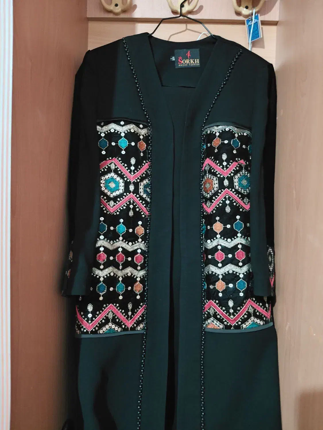 دو دست مانتو سوزن دوزی مجلسی|لباس|شهرکرد, |دیوار