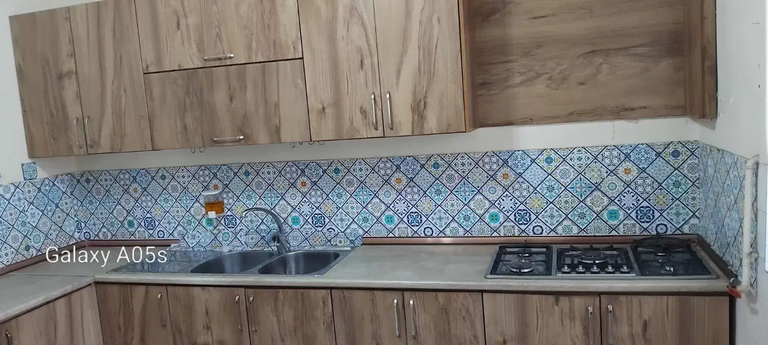 کابینت ام دی اف با گازو سینگ دو لانه و شیر آلات.|مصالح و تجهیزات ساختمان|رشت, پیرکلاچای|دیوار