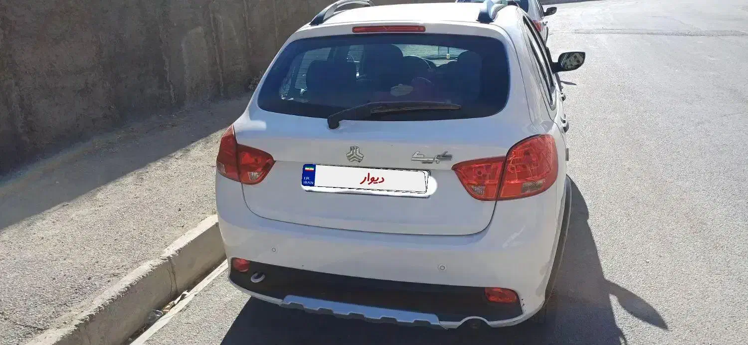 کوئیکsمدل۱۴۰۲ کم کارکرد و تمیز|خودرو سواری و وانت|ملایر, |دیوار