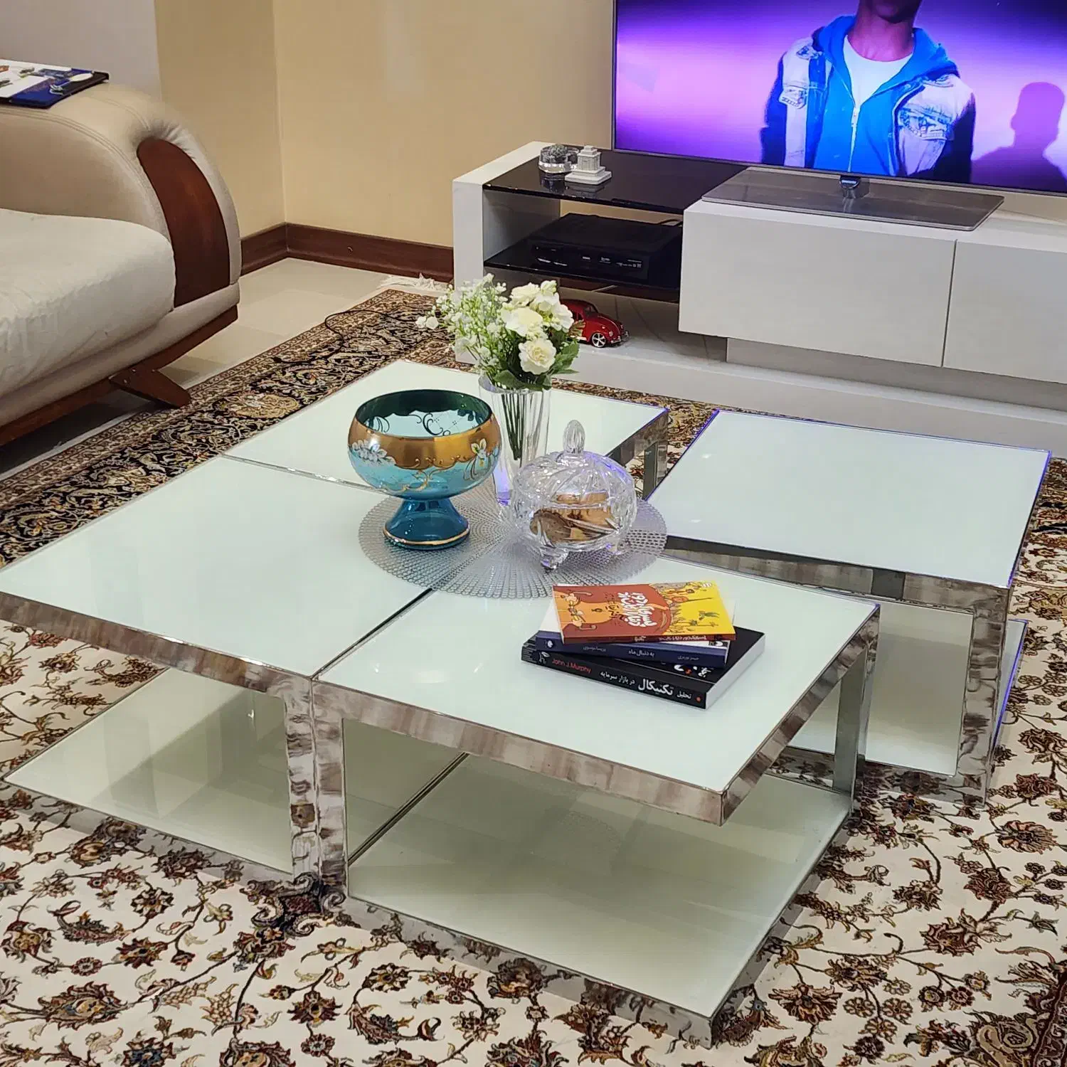 گل میز // میز وسط|مبلمان خانگی و میز عسلی|شیراز, تاچارا|دیوار