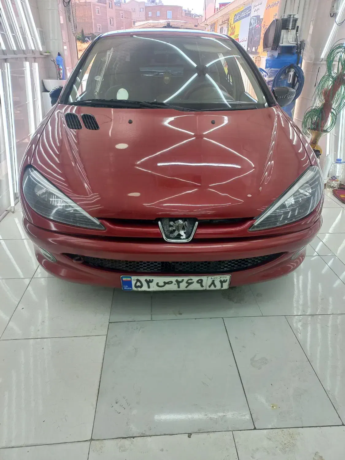 نقاشی . پولیش ورفع آفتاب سوختگی. احیا رنگ|خدمات موتور و ماشین|صدرا-فارس, فاز ۱|دیوار