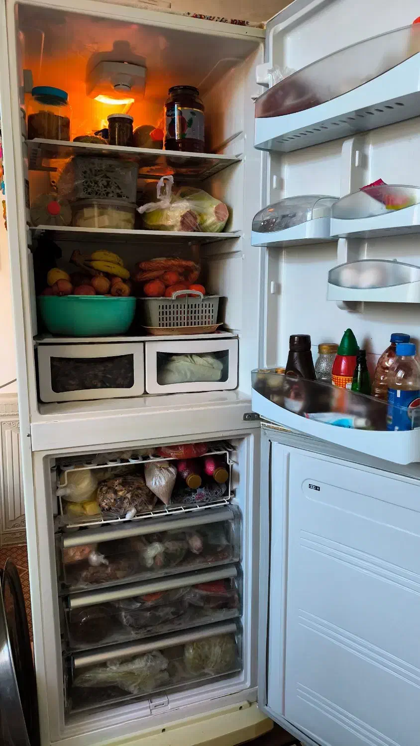 یخچال و فریزر نگین ۲۲ فوت ـ بسیار تمیز و سالم|یخچال و فریزر|خرمآباد, |دیوار