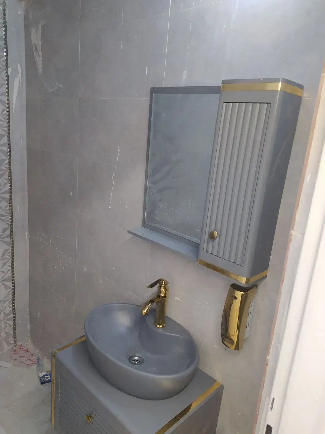 نصب و تعمیرات توالت فرنگی شیرآلات لوله کشی آب|خدمات پیشه و مهارت|کرمانشاه, |دیوار