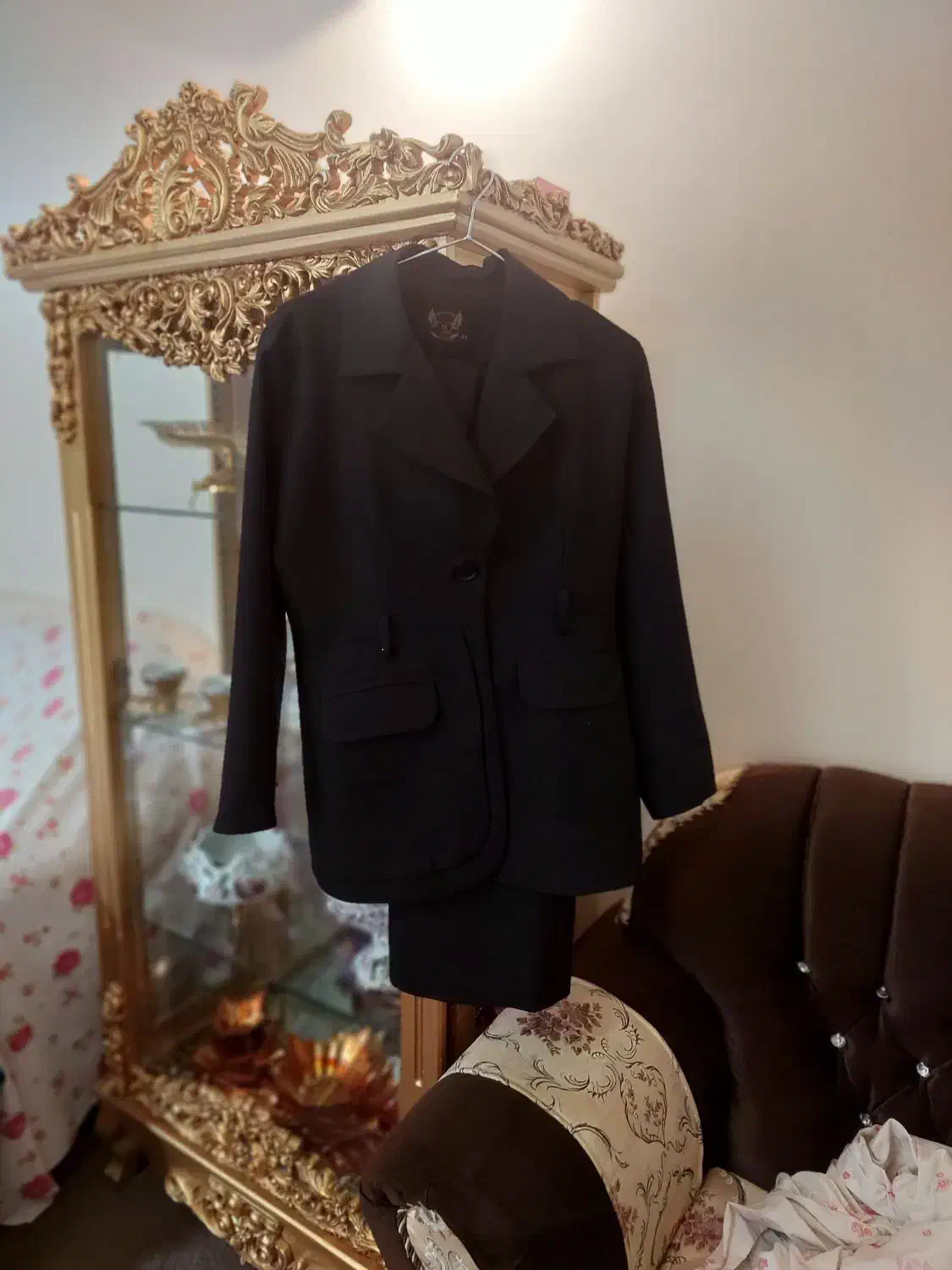 لباس در ح نو|لباس|خوی, |دیوار