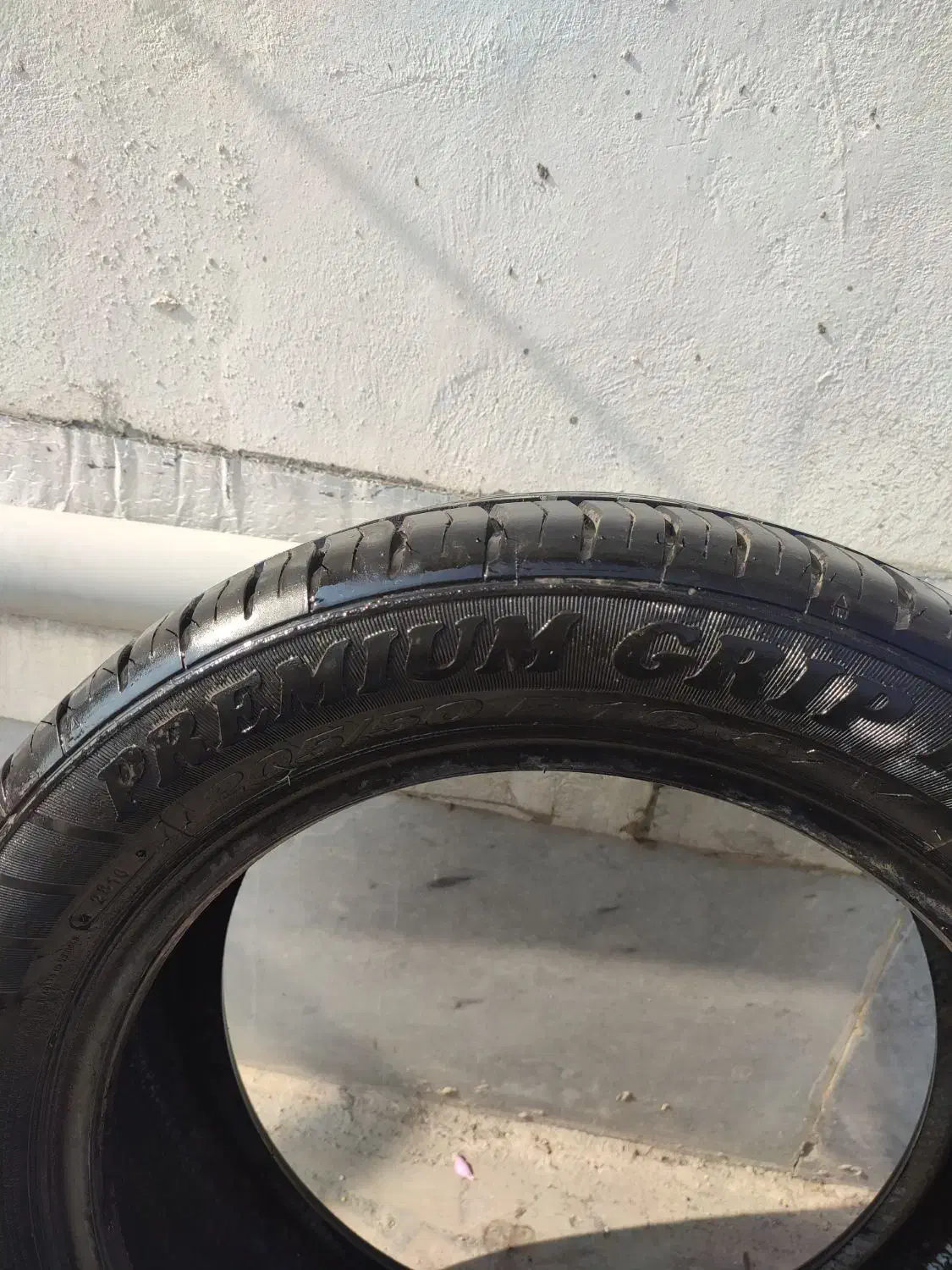 لاستیک بارز|قطعات یدکی و لوازم جانبی|لاهیجان, رجایی|دیوار