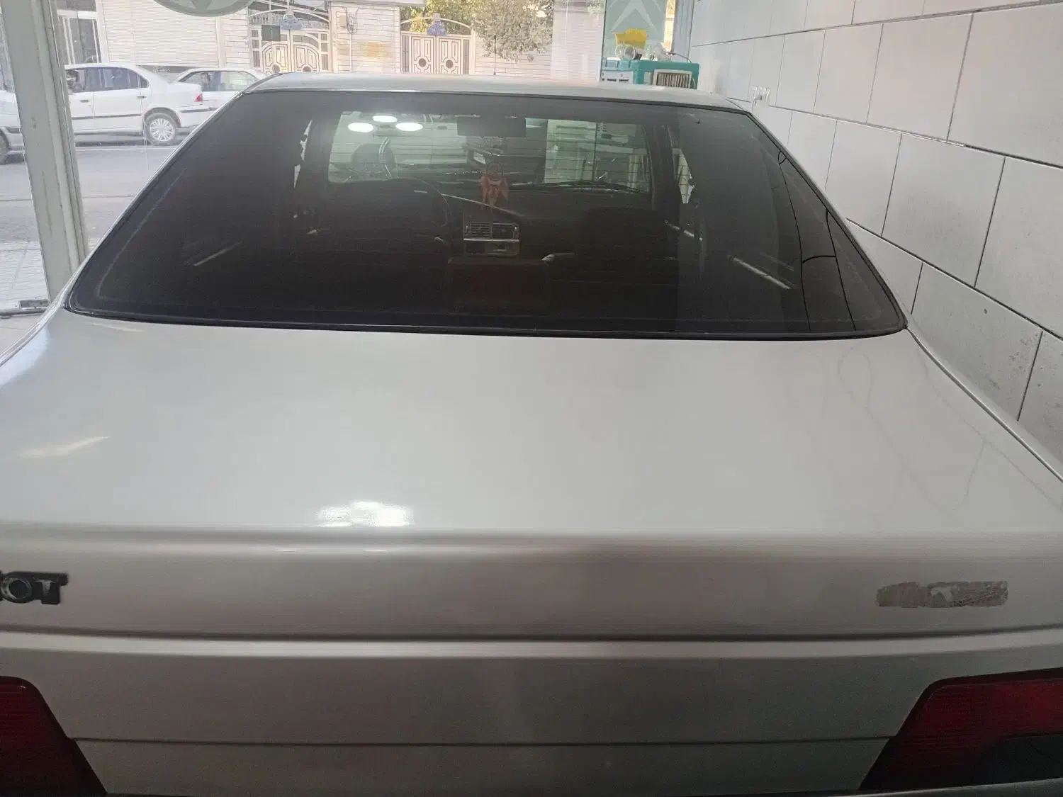 پژو۴۰۵ نقره ای مدل۸۸|خودرو سواری و وانت|الیگودرز, |دیوار