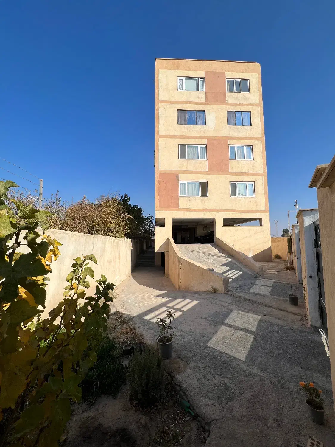 70 متر ، کلید نخورده، زیر قیمت|فروش آپارتمان|ماهدشت, |دیوار