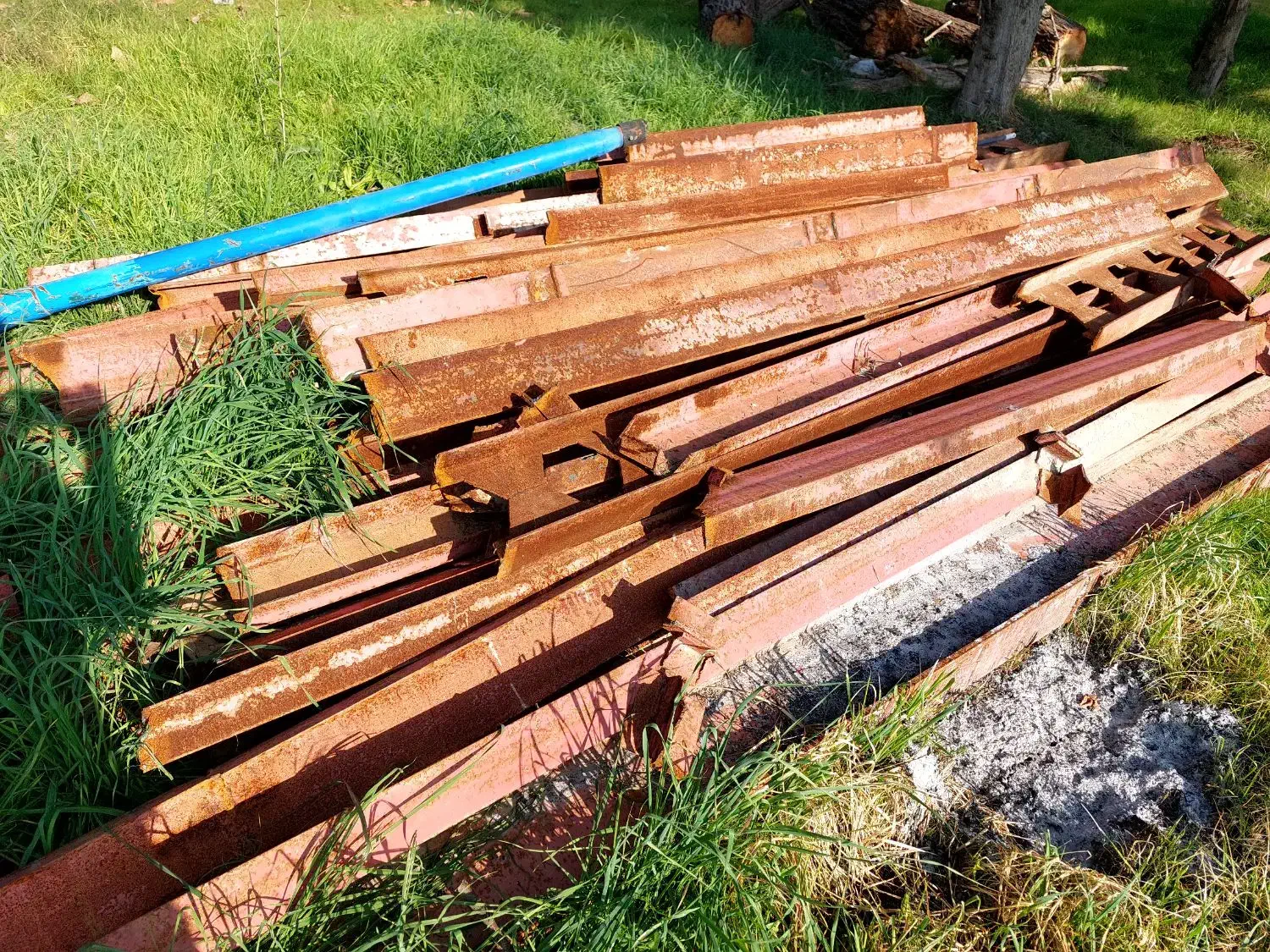 ۵ تن ناودانی ۱۶ به صورت یکجا|عمدهفروشی|سیمین شهر, |دیوار