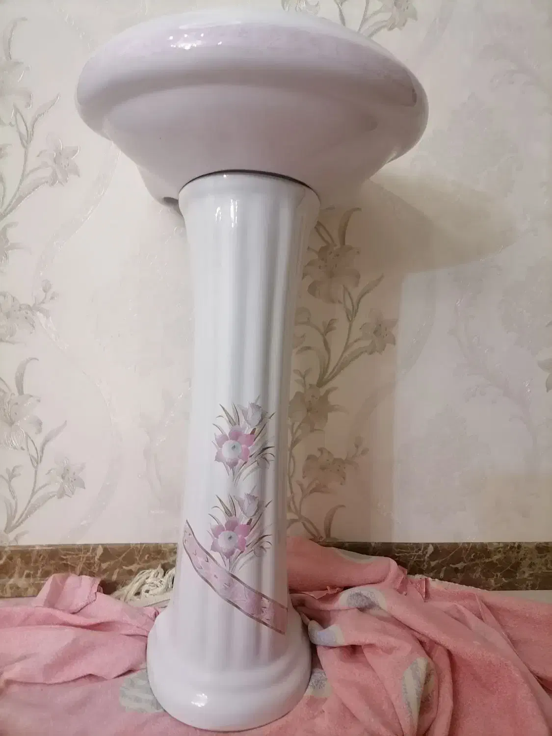 روشویی فوق العاده تمیز|لوازم سرویس بهداشتی|کرمانشاه, |دیوار