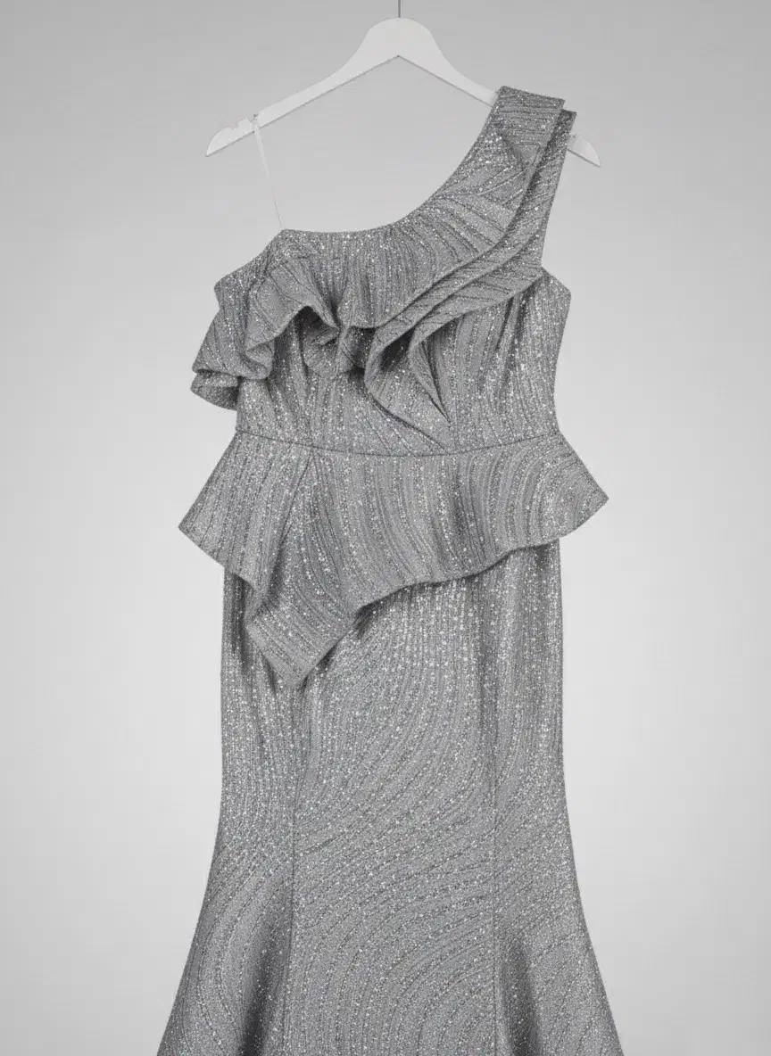 لباس شب مجلسی نقره‌ای شاین‌دار|لباس|تهران, دانشگاه شریف|دیوار