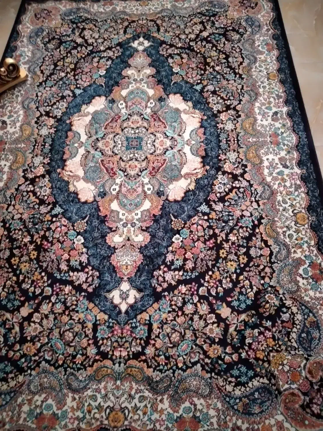 فرش هزار شانه|فرش|اقبالیه, |دیوار