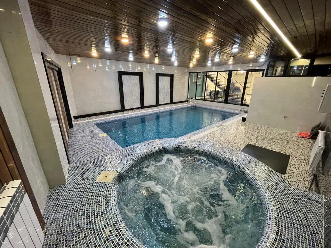 اجاره عمارت استخر دار لوکس ویو کوهستان|اجارهٔ کوتاه‌مدت ویلا و باغ|شفت, |دیوار