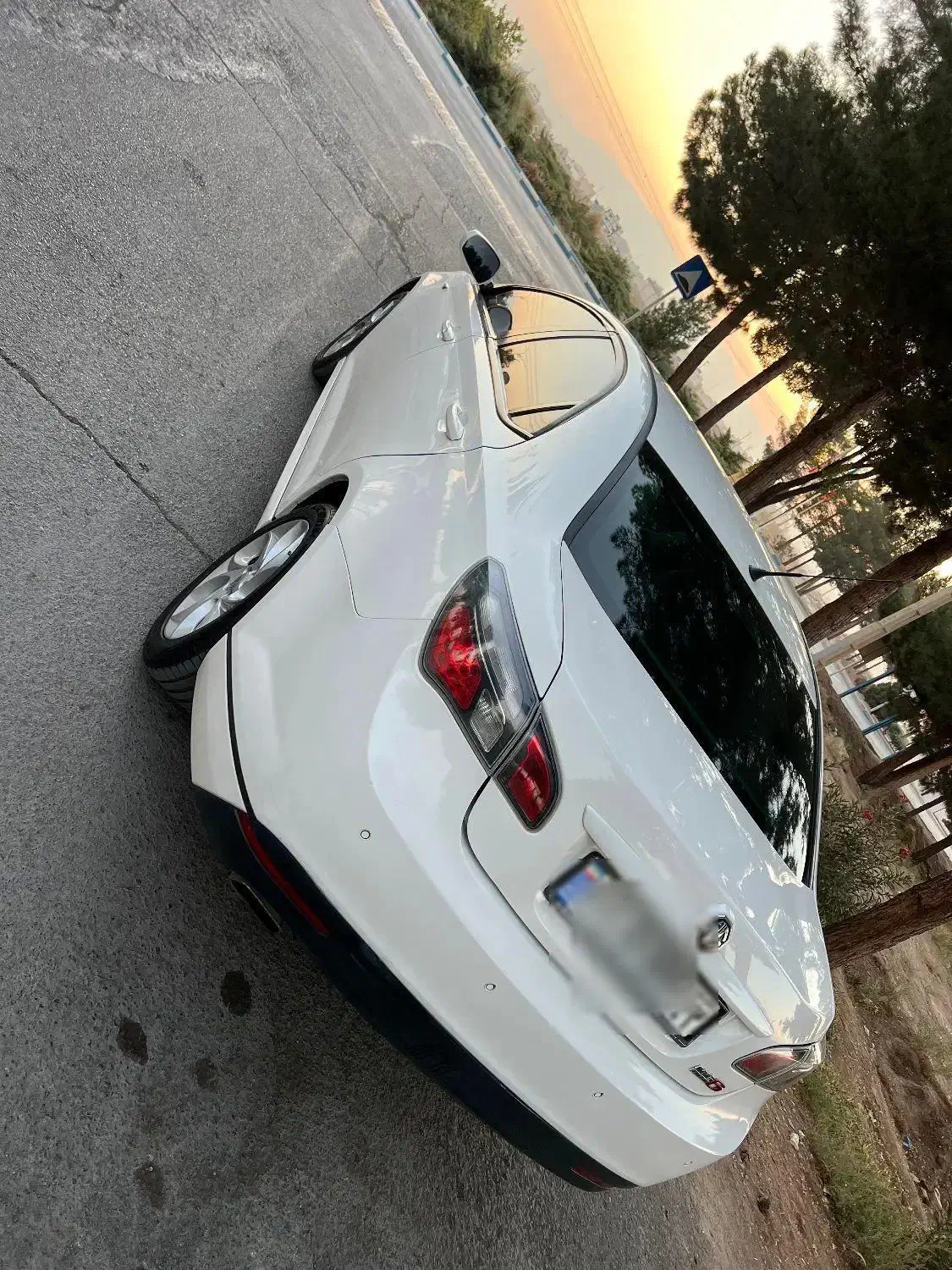 ام جی 6 مگنت مدل ۲۰۱۲ داخل کرم|خودرو سواری و وانت|اصفهان, دانشگاه اصفهان|دیوار