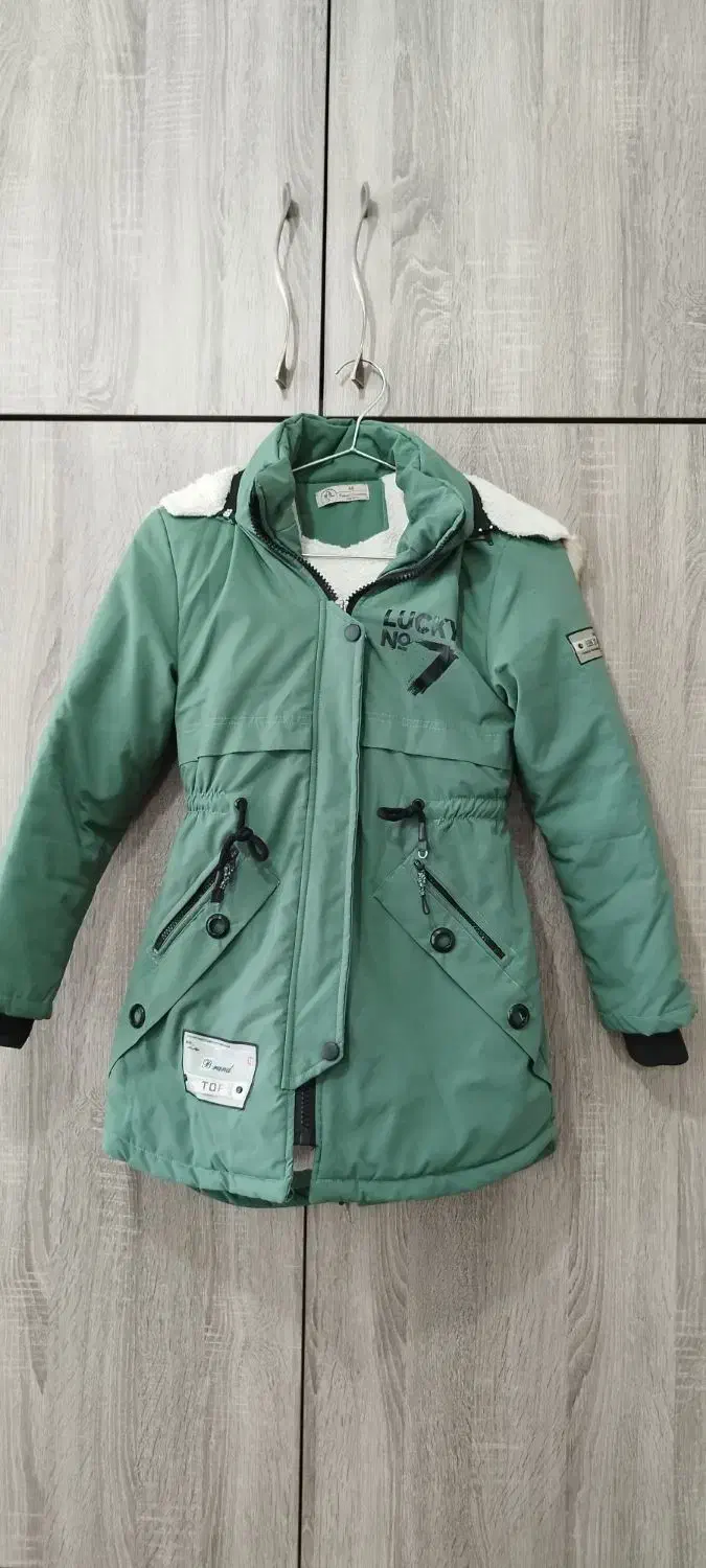 کاپشن دخترانه در حد نو|لباس|باسمنج, |دیوار