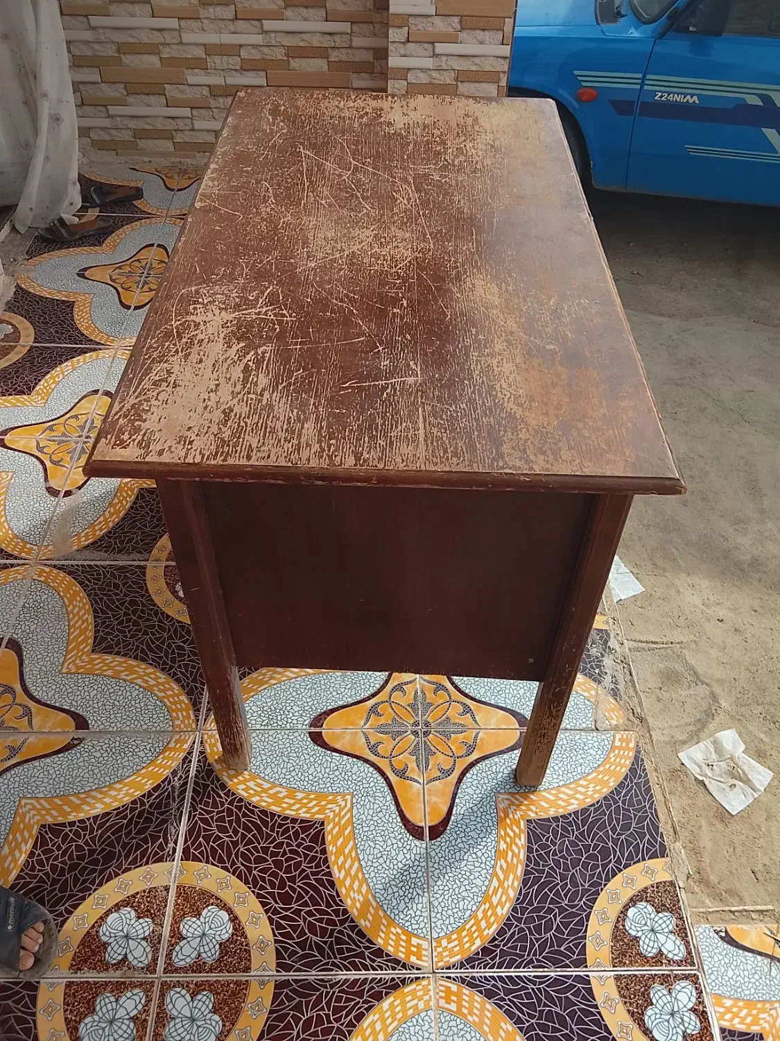 میز چوبی|میز تحریر و کامپیوتر|خانمیرزا, |دیوار