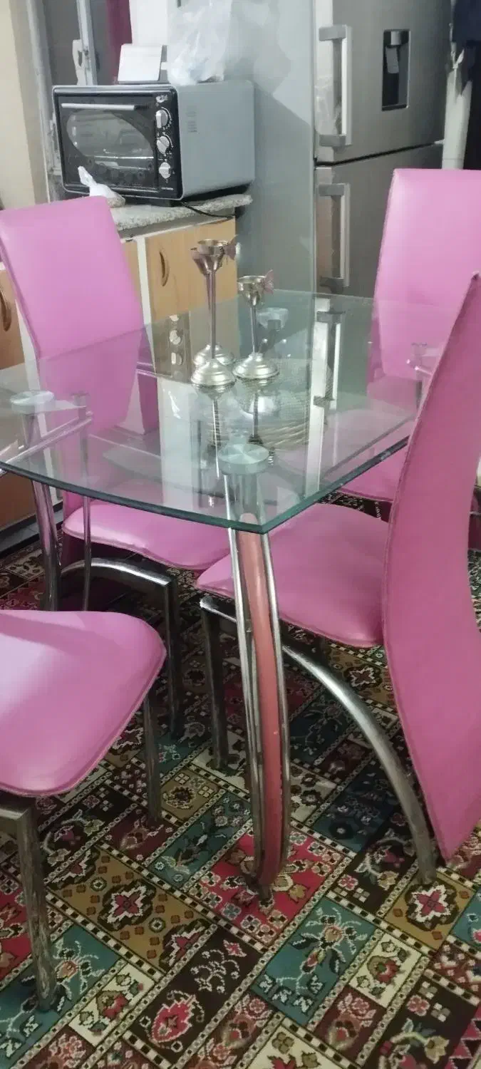 میز ناهار خوری چهارنفره درحد نو کاملا سالم و تمیز|میز و صندلی غذاخوری|نجف‌آباد, فردوسی شمالی|دیوار