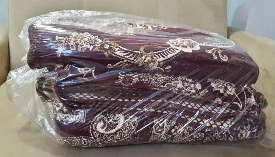 رو فرشی 3 عدد  همه با هم  تکی نیست|روفرشی|رشت, منظریه|دیوار