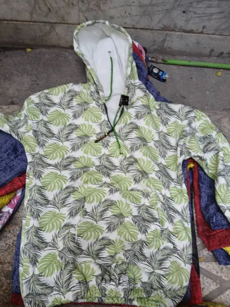 هودی، طرح دار، چاپ دار|لباس|شیراز, جانبازان|دیوار