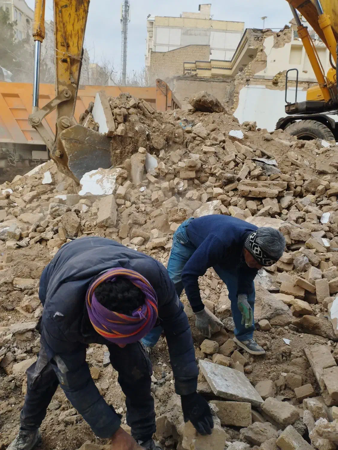 خدمات جابجایی تخریب ساختمان ایسوزو کارگر|خدمات حمل و نقل|نیشابور, شهرک جانبازان|دیوار