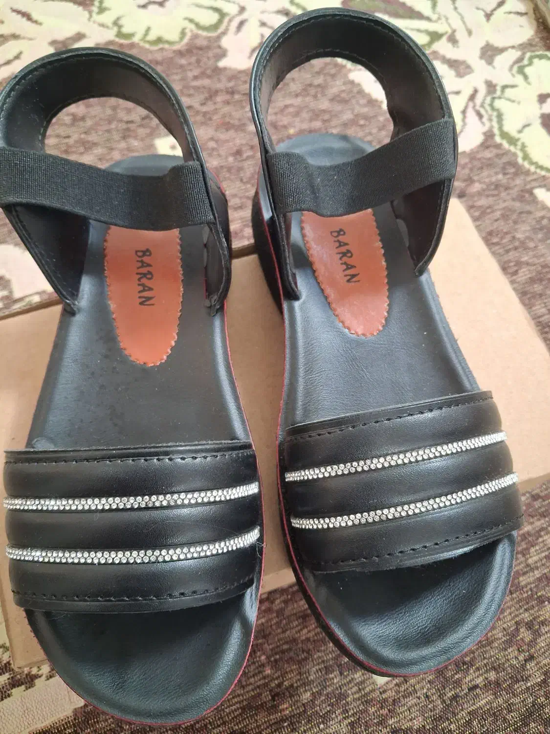 یه جفت صندل دخترانه|کفش و لباس بچه|مشهد, گاز|دیوار